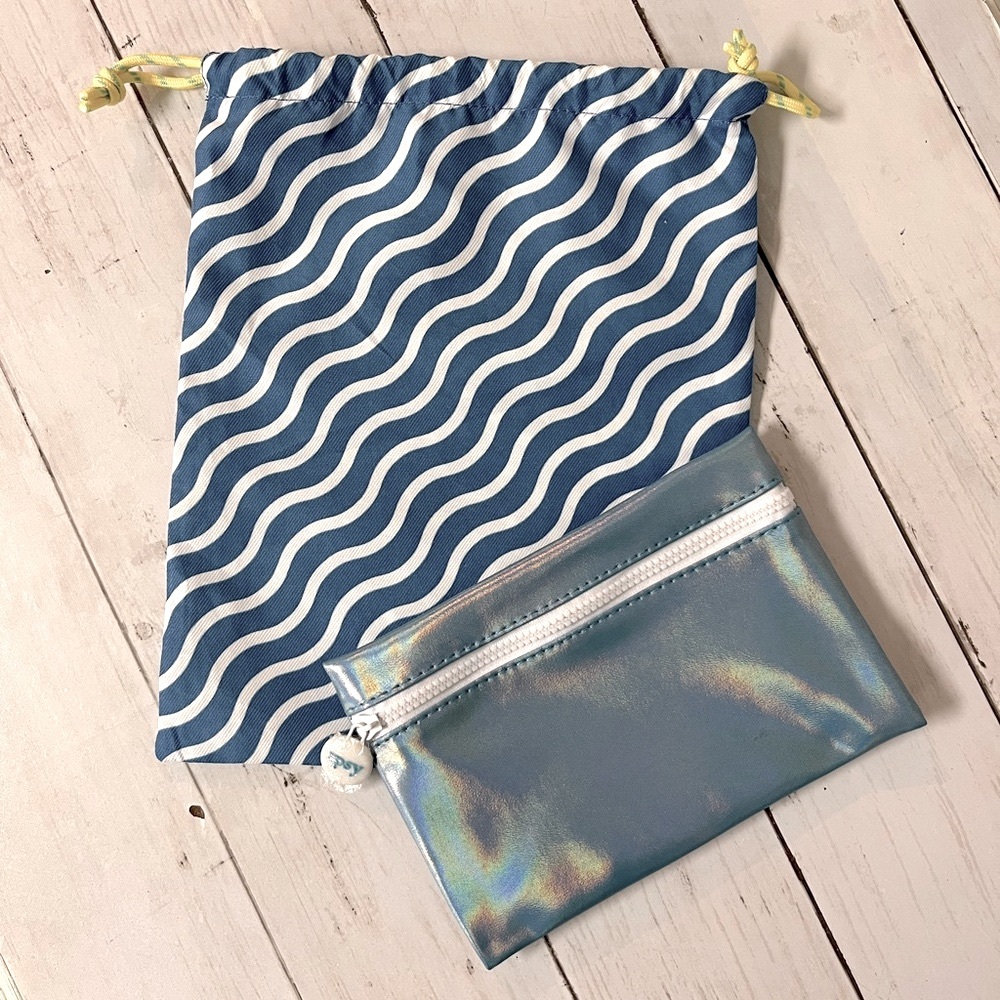 Ipsy Coordinating Cosmetic Bag Bundle, Set of 2, Blue & White Wave Design